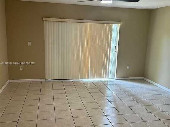 4th image of 3138 SW 129th Ter #123-0