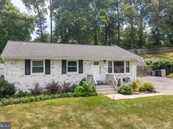 8926 Sylvania St, Lorton, VA 22079