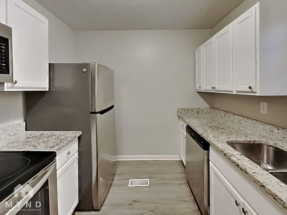 4th image of 237 Rocky Point Rd