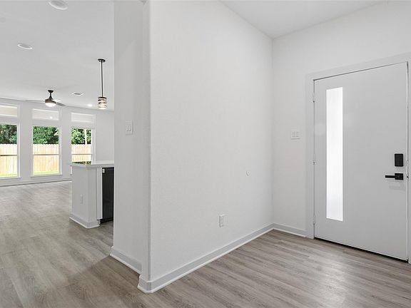 3rd image of 3124 Dawson Ln