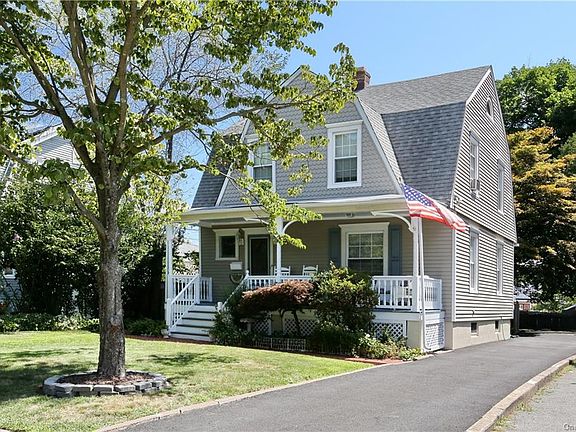 2nd image of 128 Washington Ave