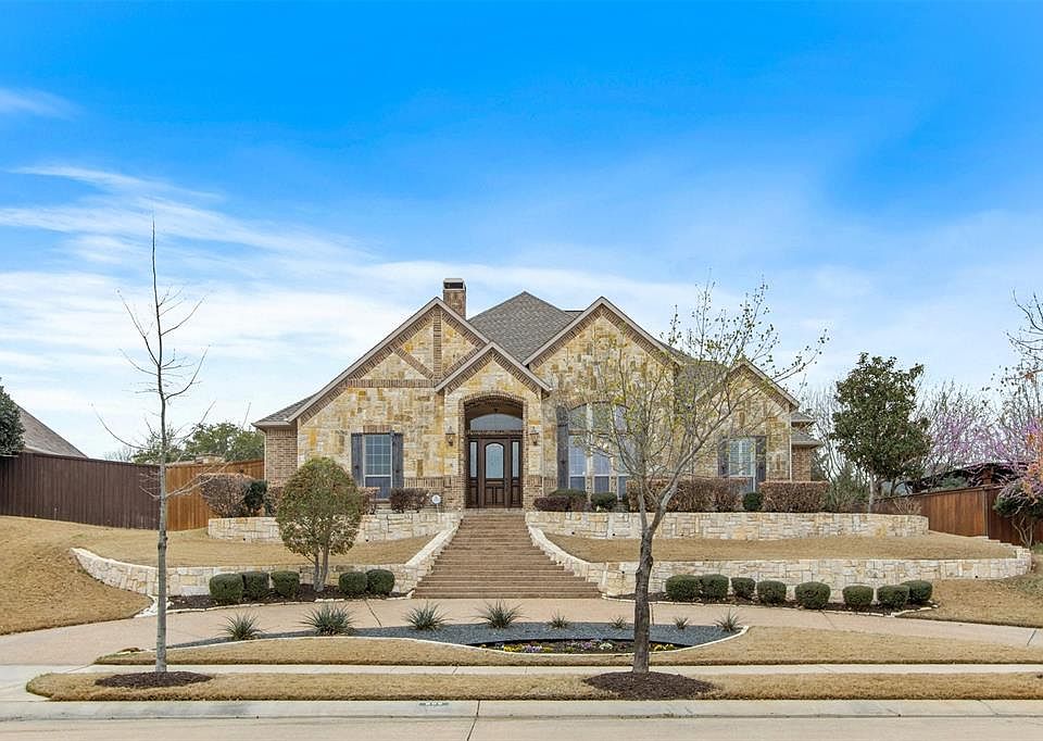 1st image of 806 Sir Galahad Ln
