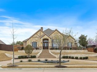 806 Sir Galahad Ln, Lewisville, TX 75056