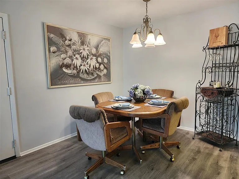 3249 Beneva Rd #204 — Photo 36