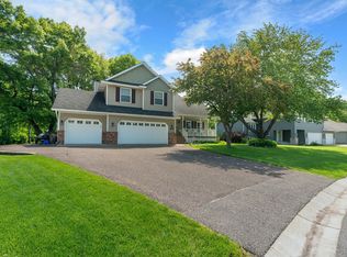 916 Ferndale St S, Maplewood, MN 55119
