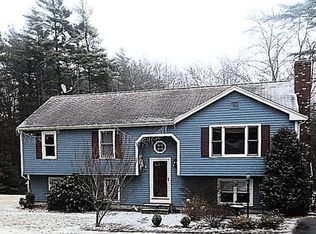 18 Wayside Dr, Middleboro, MA 02346