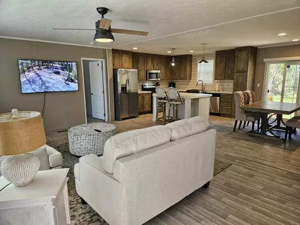 4532 S Carolina #41, Huger, SC 29450
