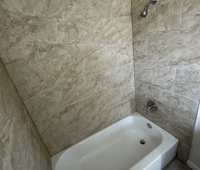163 E 15th St #8 — Photo 5