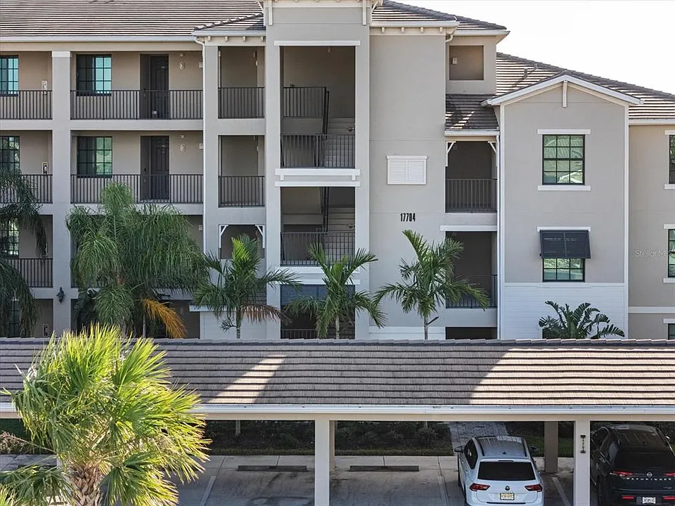 17704 Gawthrop Dr #207