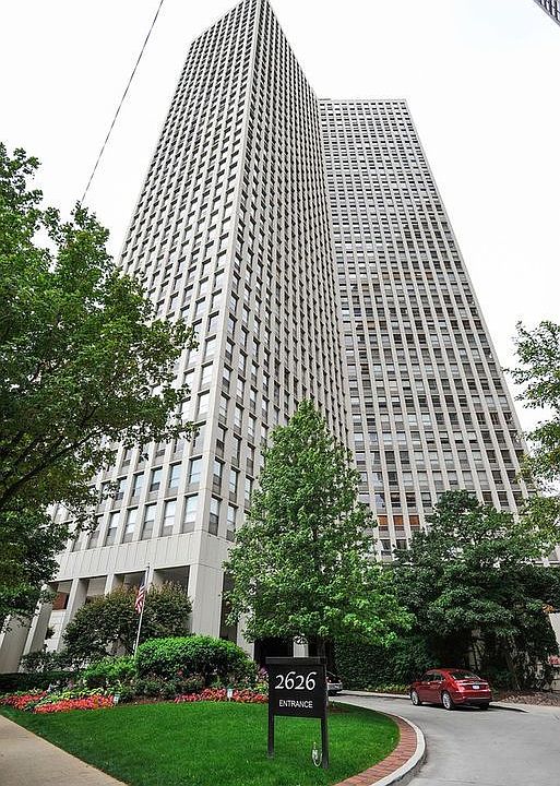 1st image of 2626 N Lakeview Ave APT 1109