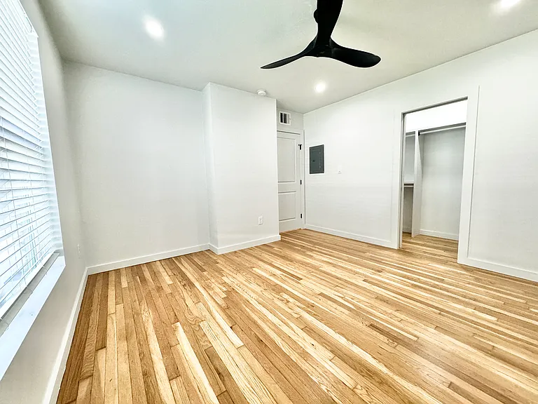 3300 Tom Green St #2 — Photo 12