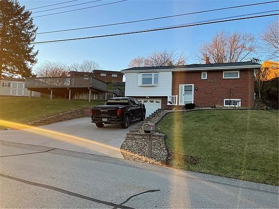 2nd image of 148 Hollywood Dr
