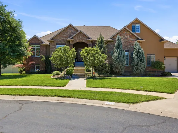2377 S Cameron Dr, Ogden, UT 84401