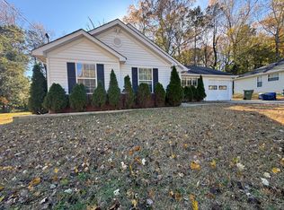 2119 Briar Glen Ln SW, Atlanta, GA 30331