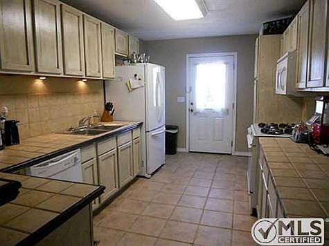 4th image of 1664 County Road 3555