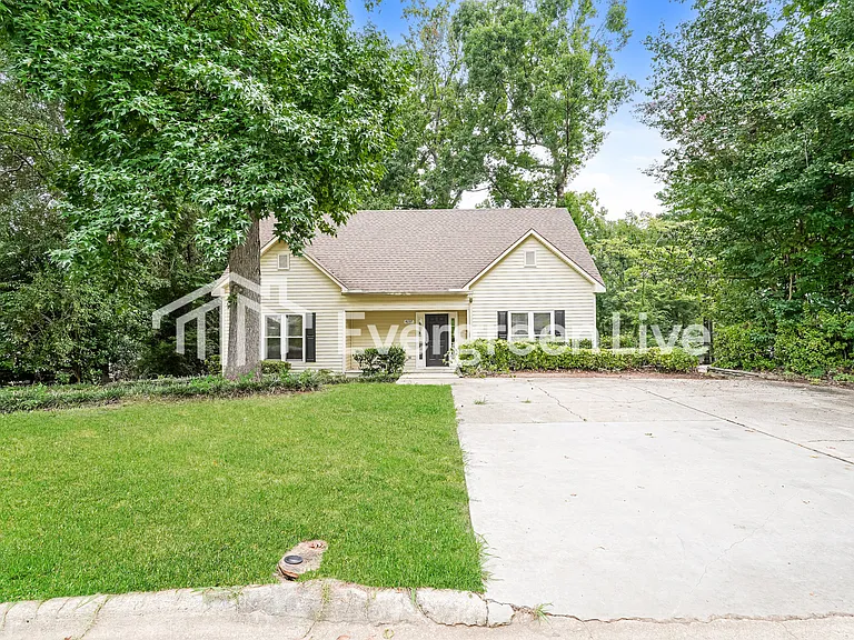 4237 Waylon Dr — Photo 1