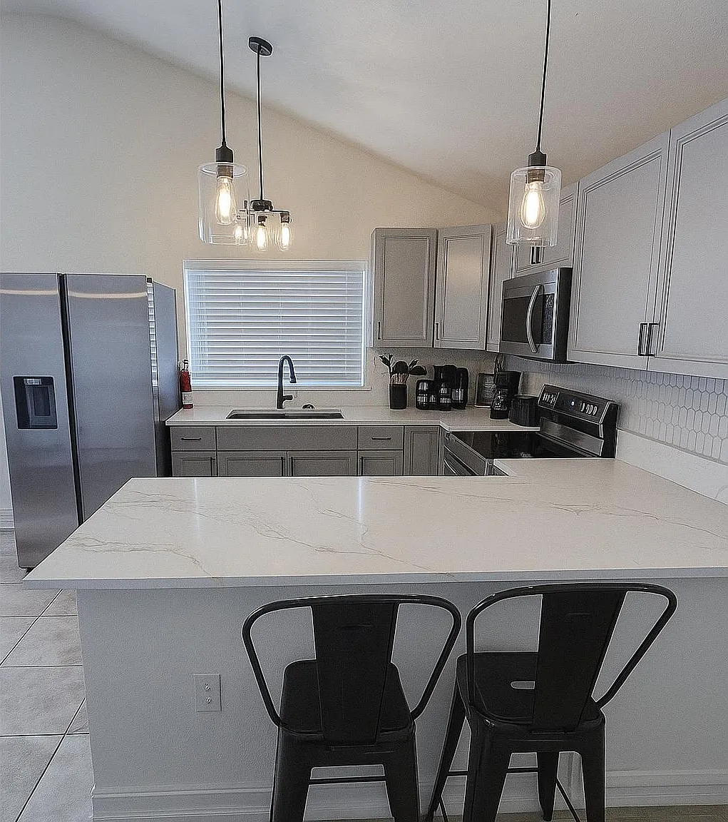 4 bed, 2.0 bath, 1600 sqft, $793 — Photo 4