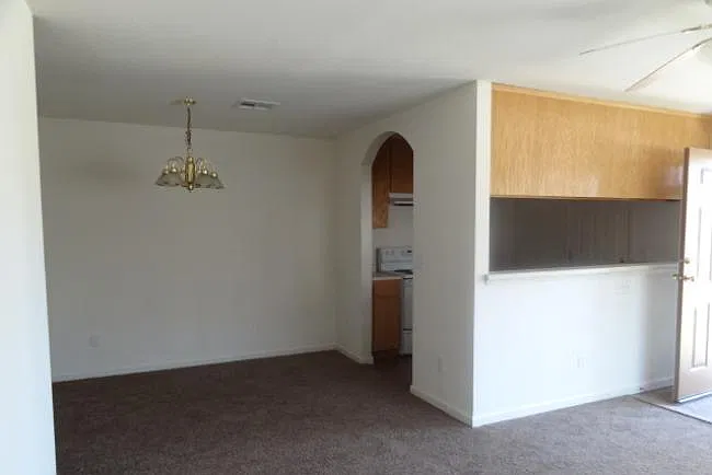 2 bed, 880 sqft, $1,845 — Photo 3