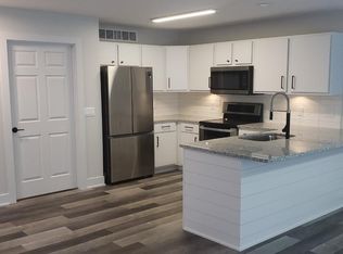 8824 Sicily Ln, Lincoln, NE 68526
