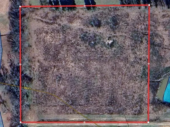 7th St NW, Bogata, TX 75417