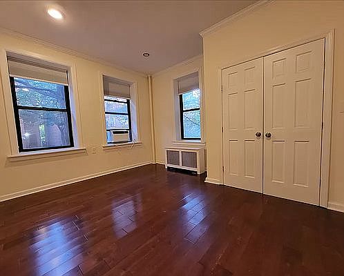 1st image of 583 W 215th St #4AA