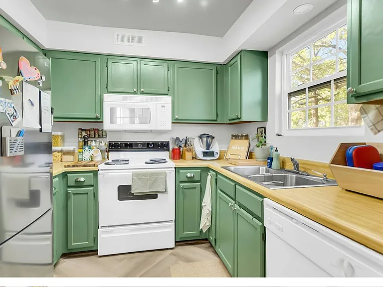 1030 Planters Pl — Photo 14