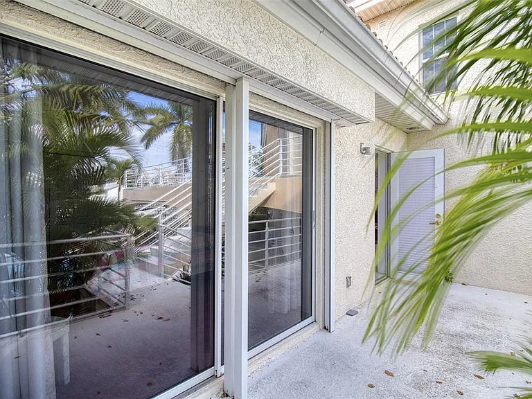 131 Sands Point Dr — Photo 22