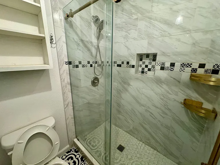 904 S Mountain Ave #B — Photo 8