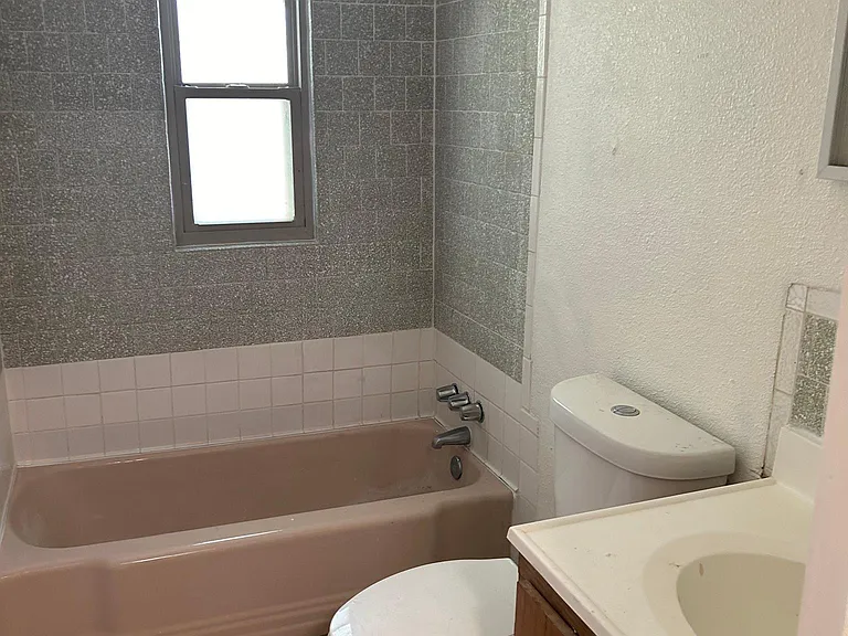 6642 Elwood Dr NW — Photo 24