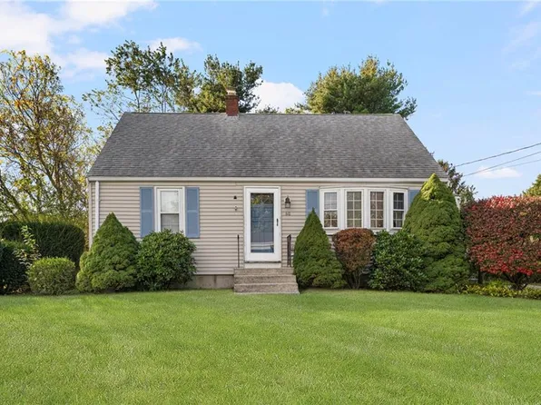 60 Waycross Dr, Warwick, RI 02888