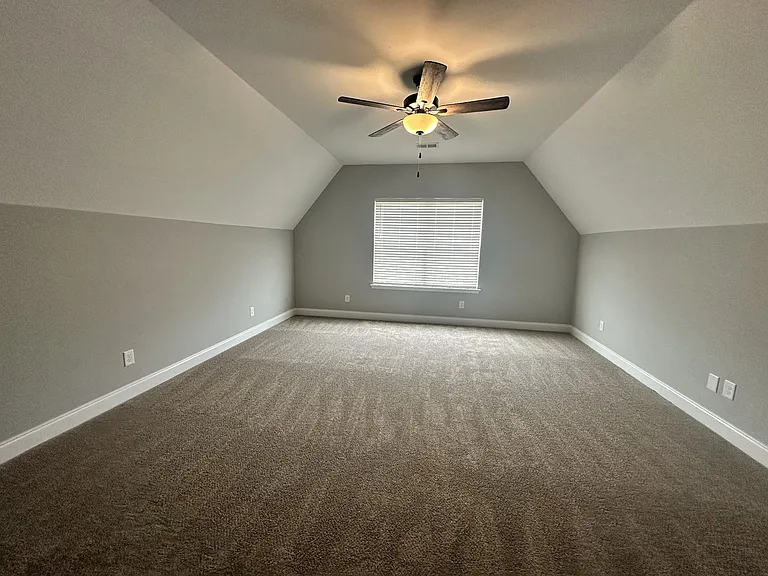 1020 Addler Dr — Photo 18