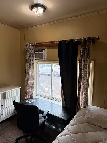 3455 County Line Rd #ROOM FOR RENT Photo 1