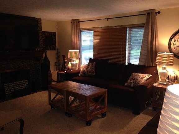 3rd image of 1012 Willowdale Ave