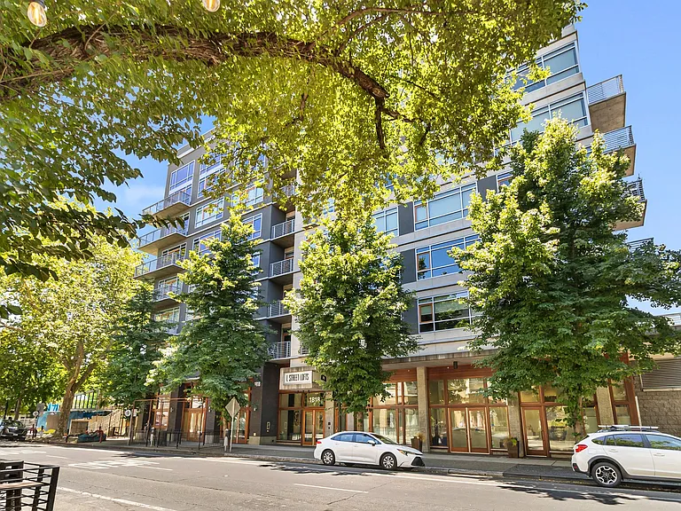 1818 L St #515 — Photo 1