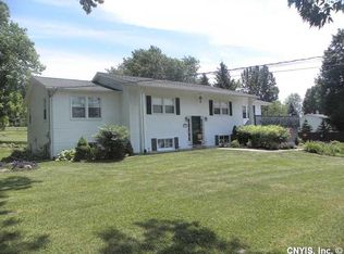 1578 Tracy Dr, Skaneateles, NY 13152