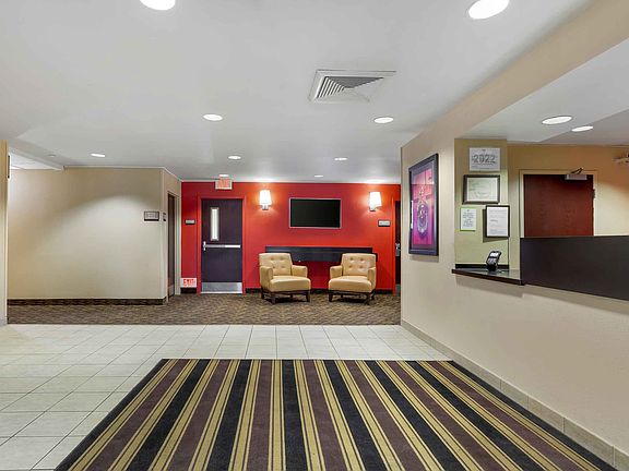 Lobby and Guest Check-in