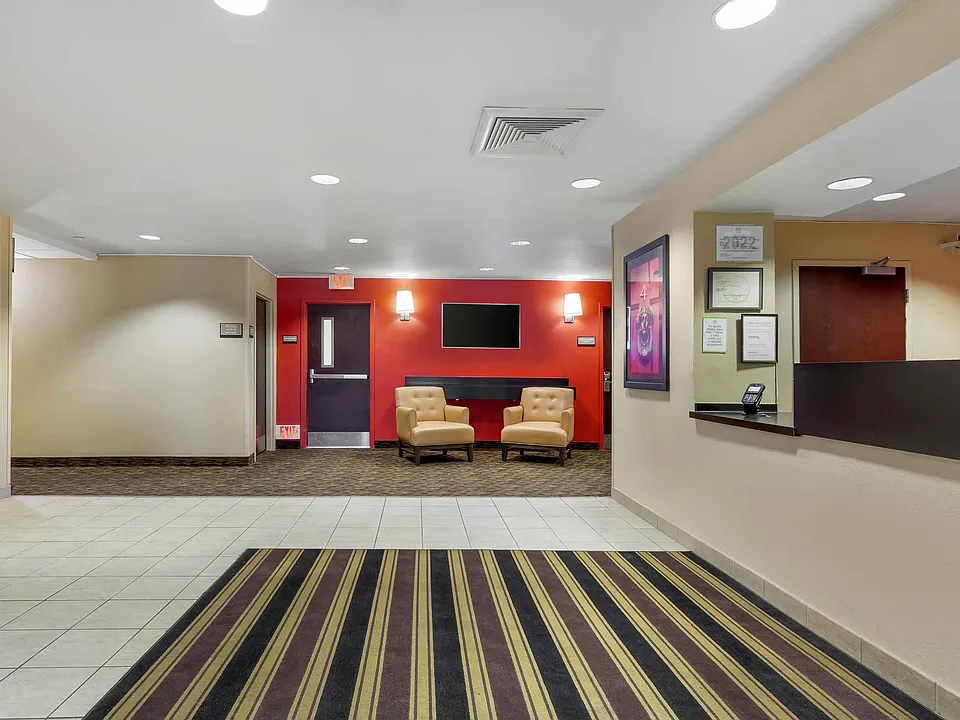 Lobby and Guest Check-in