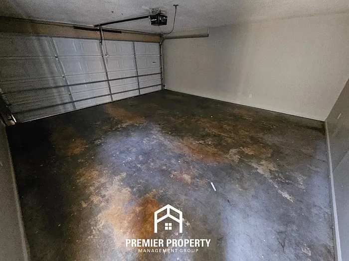 6149 Quince Rd — Photo 20