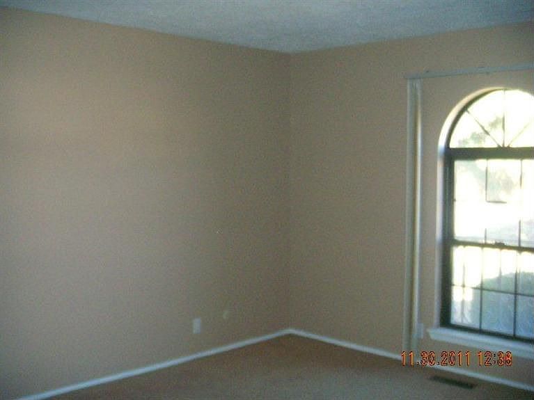 1st image of 7920 Sartan Way NE