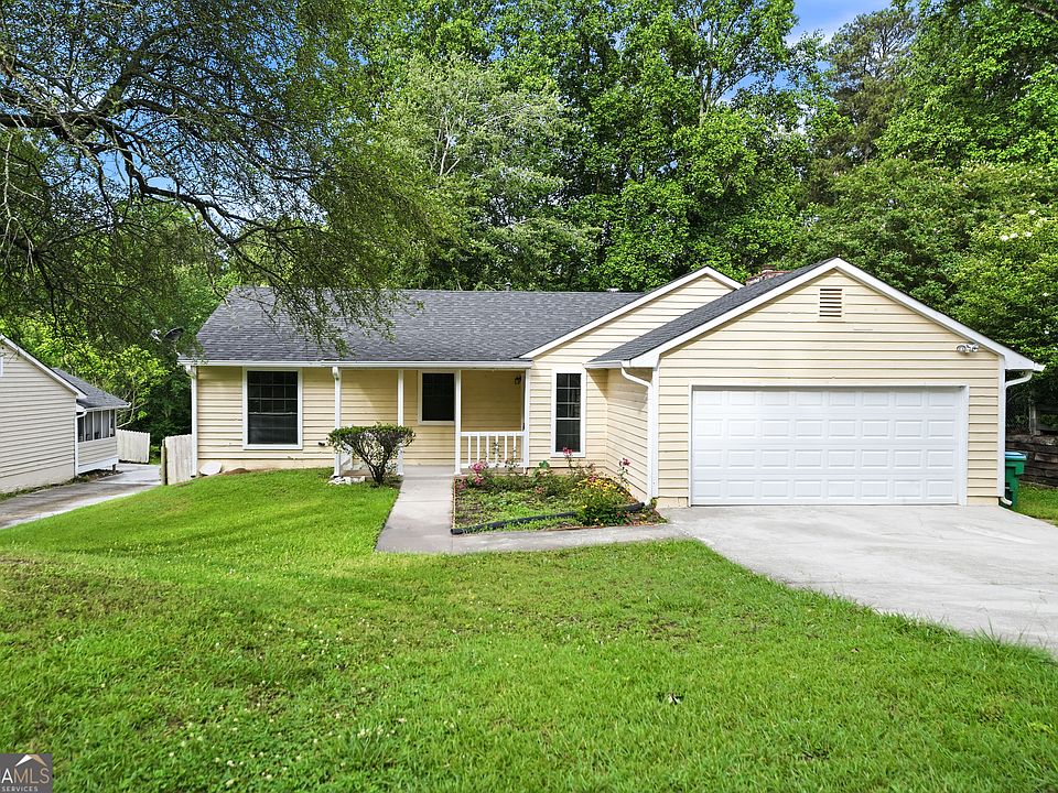 1st image of 2496 Redfield Dr