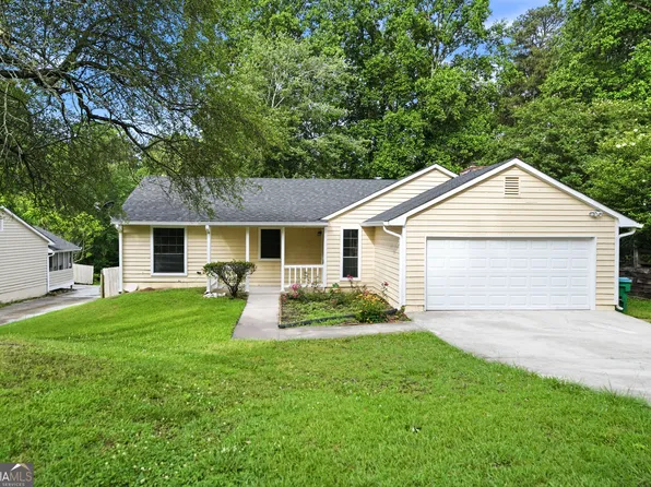 2496 Redfield Dr, Norcross, GA 30071