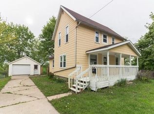 206 Sylvan Ct, Traer, IA 50675