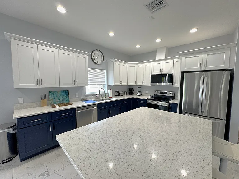 302 Archimedes St — Photo 20