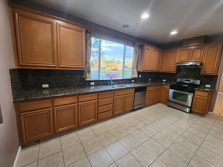 1432 Cedarwood Loop — Photo 9
