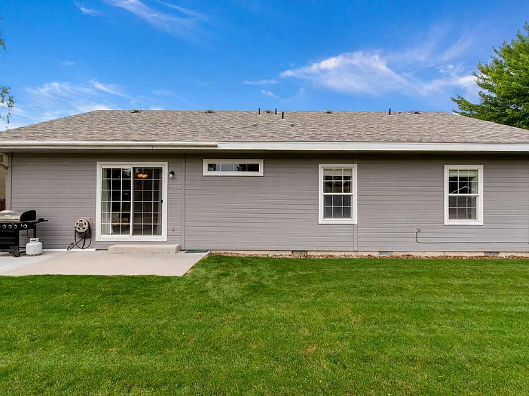 1339 E Stormy Dr — Photo 7