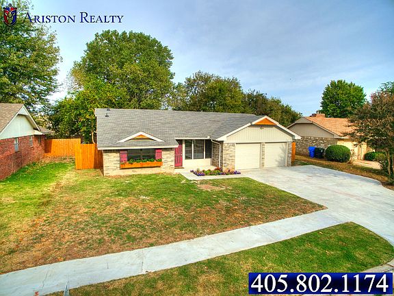 3rd image of 1313 Abbey Dr