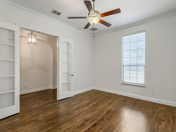 5th image of 1649 Olive Ave