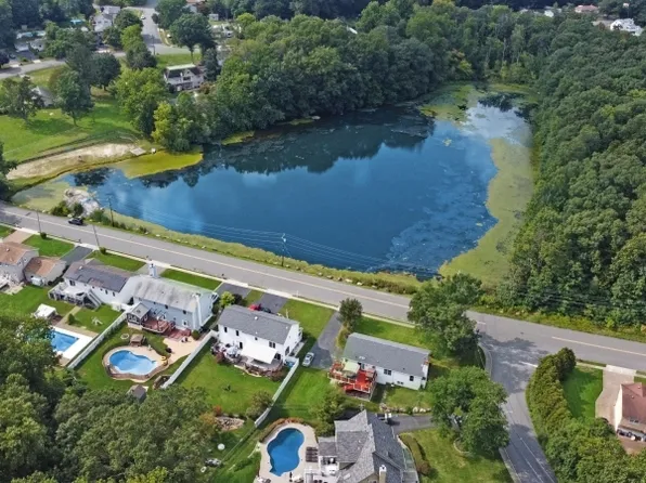 39A White Rock Blvd, Jefferson Twp., NJ 07438