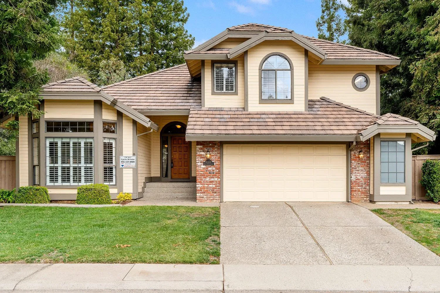 11457 Secrettown Ct photo 1