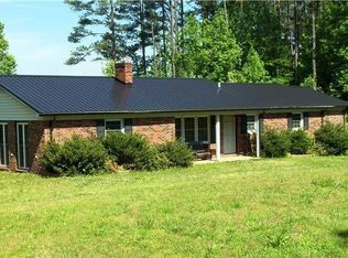 165 Crestview Acres Rd, Statesville, NC 28677